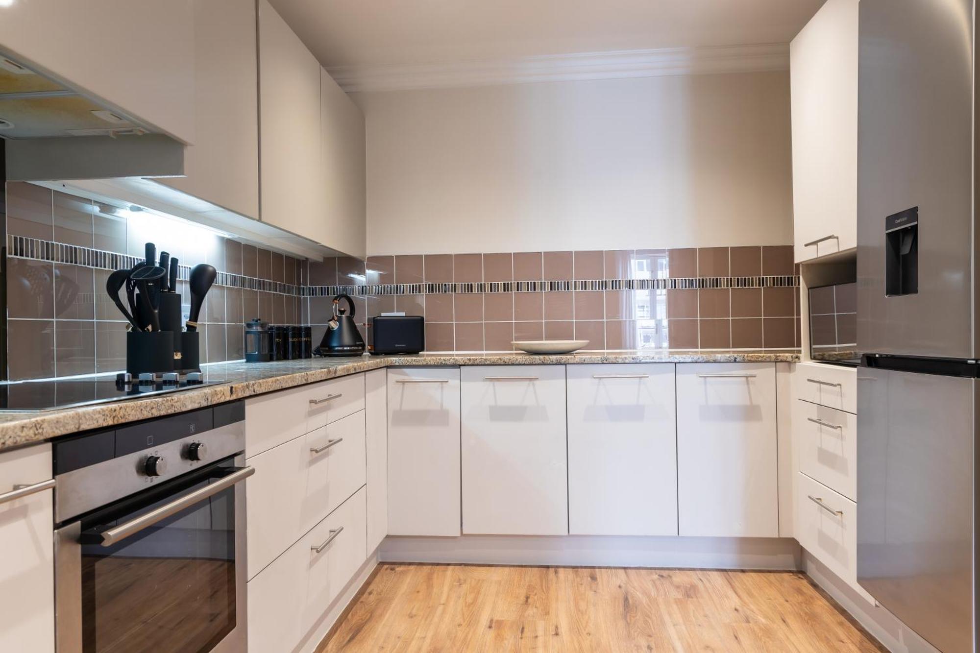 Apartamento 2bdr Close To V&a Waterfront - Apt621 *