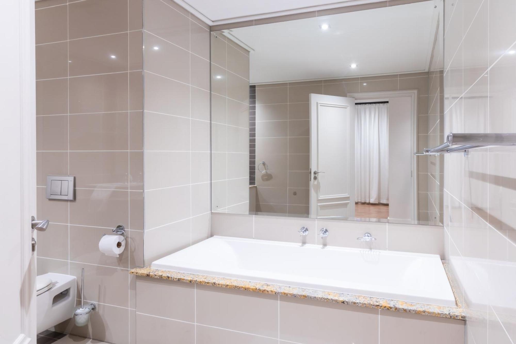2bdr Close To V&a Waterfront - Apt621