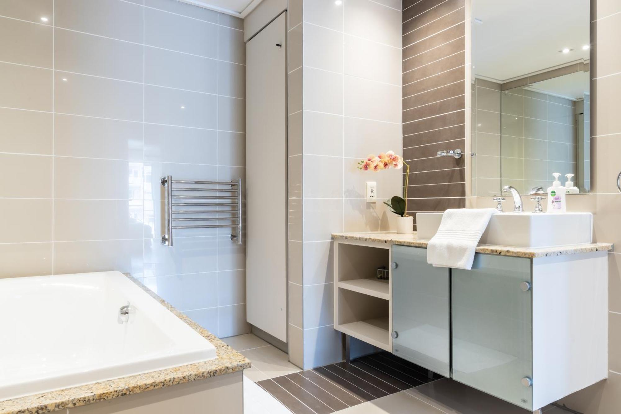 Apartamento 2bdr Close To V&a Waterfront - Apt621 Cidade Do Cabo
